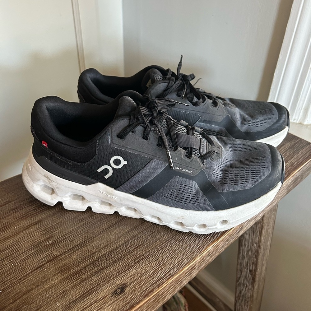 On Cloud Runner 2 Eclipse Black Athletic Running … - image 2